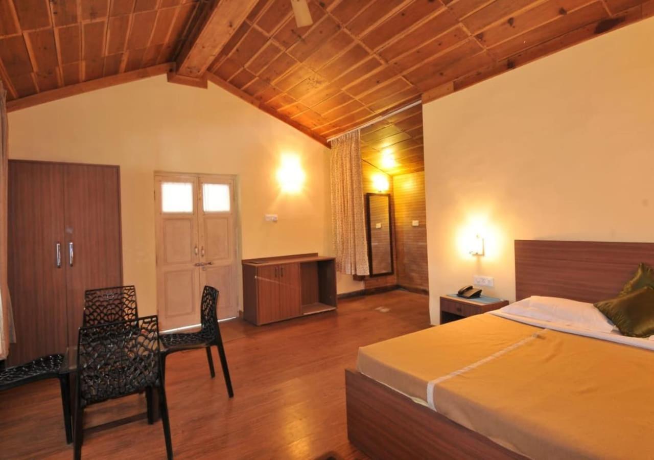 The Lake Resort Naukuchiatal Exterior foto